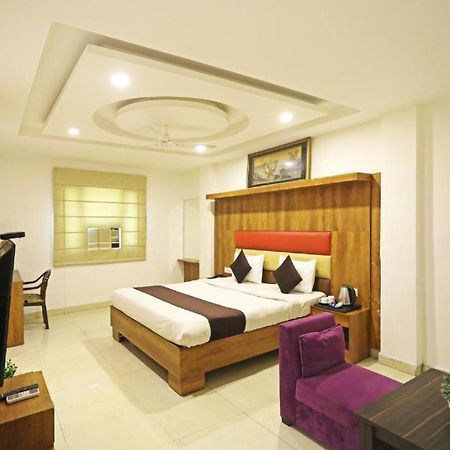 Hotel Urban Luxury New Delhi Eksteriør bilde