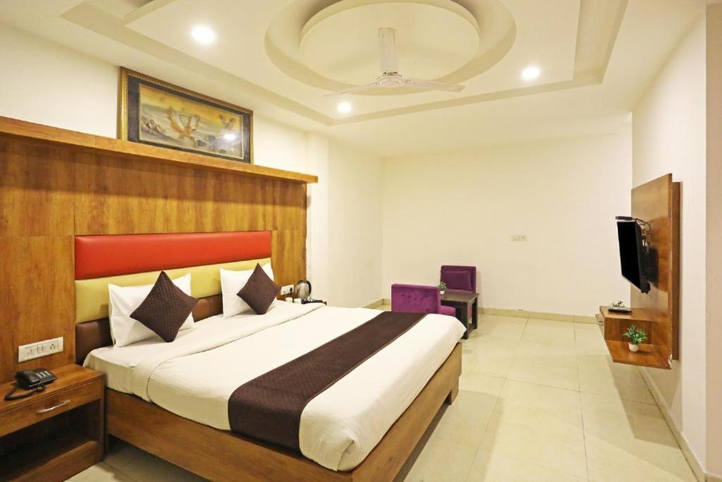 Hotel Urban Luxury New Delhi Eksteriør bilde